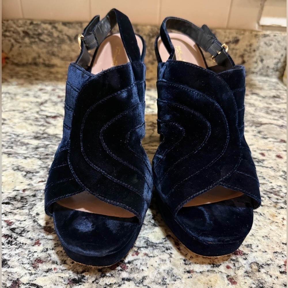 Diane Von Furstenberg Tabby Layered Velvet Platform Slipback Sandal 11 Navy